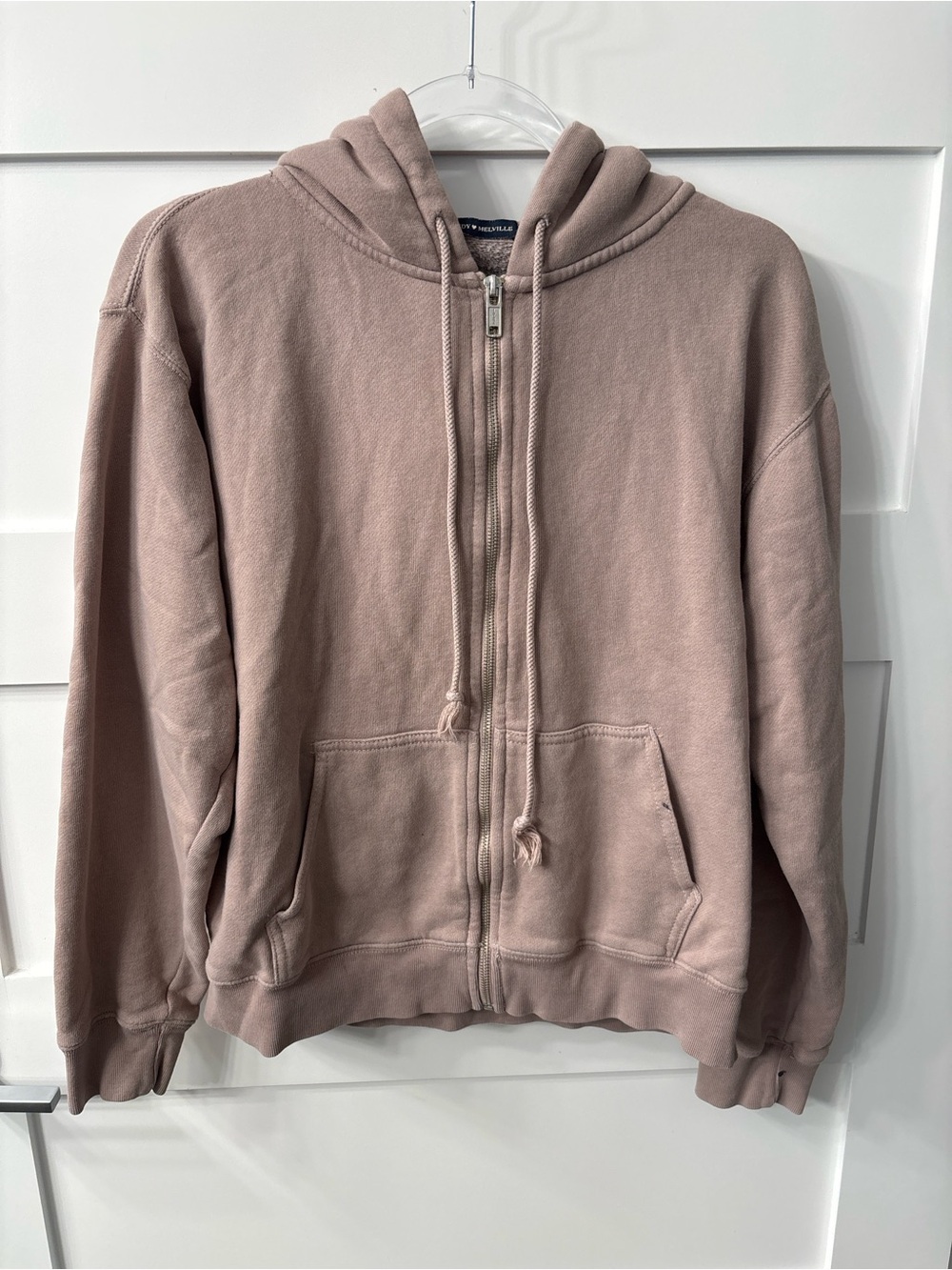 Brandy Melville Men's Zip-Up Hoodie in Dusty Mauve